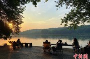 在线解梦“移动卧室”重塑旅行方式 “Z世代”爱上车轮上的家